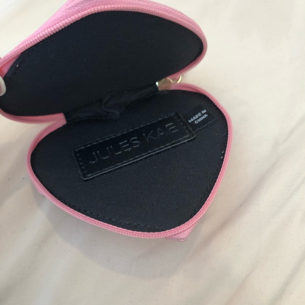 Pink Heart Card Case - Picture 2 of 2